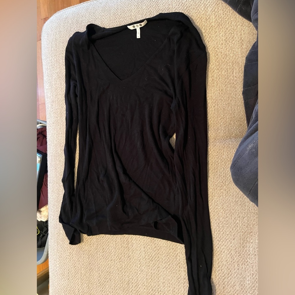Black V-Neck Long Sleeve Top